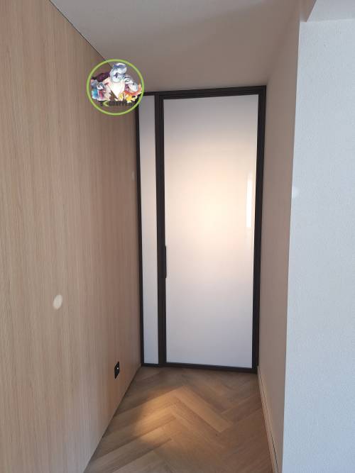 kovové dvere so sklom bronz, Nemečky